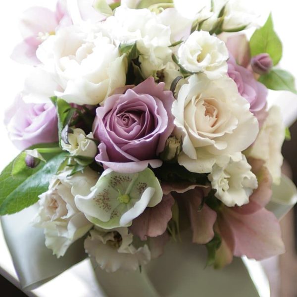 ウェディングブーケ010-クラッチスタイル