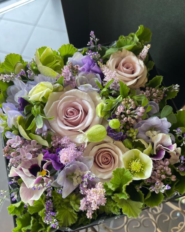 (有)フラワーブティック・フェー (有)フラワーブティック・フェー